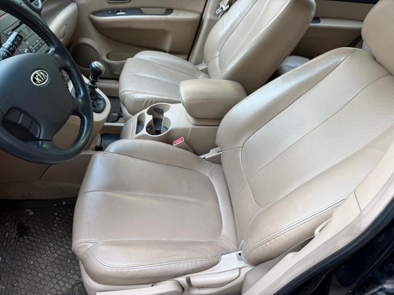 Kia Carens 2.0 16V CRDi VGT EX Class 7 posti ok neo patentati