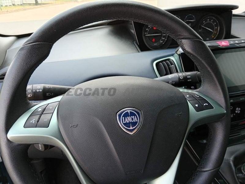 Lancia Ypsilon Ypsilon 1.0 firefly hybrid Platino s&s 70cv