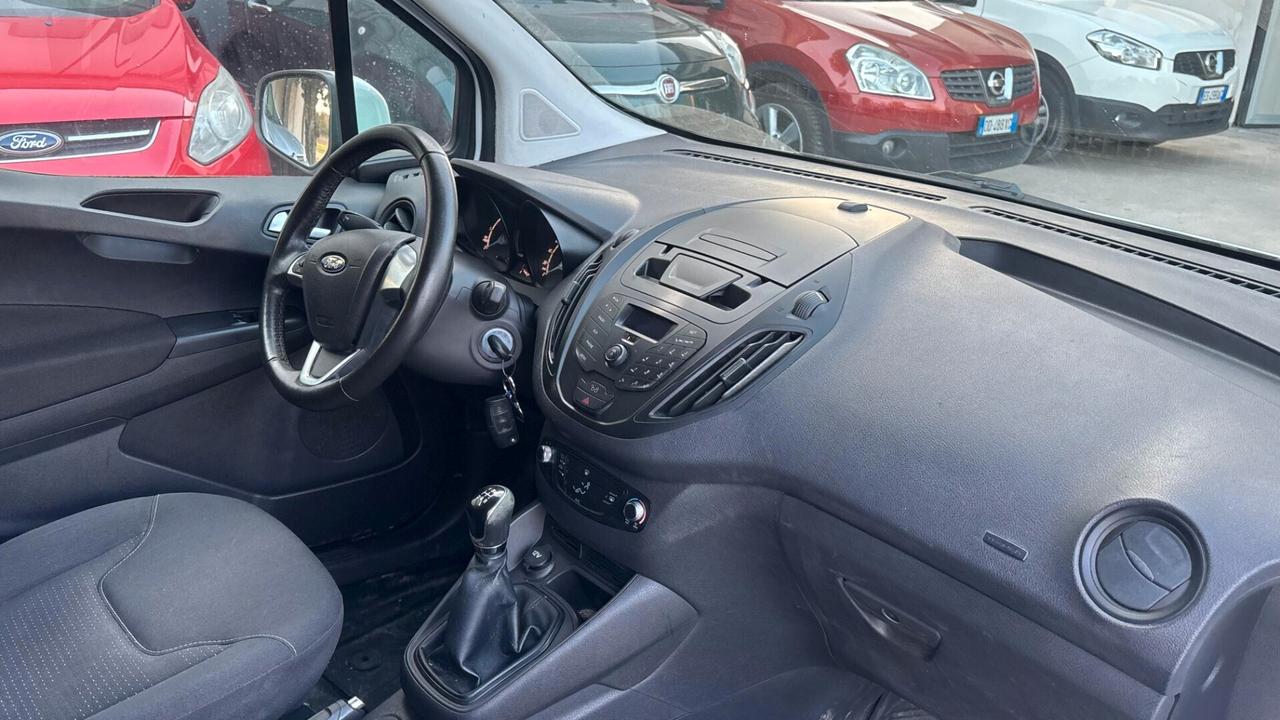 Ford Tourneo Courier 1.6 TDCI 95 CV Titanium