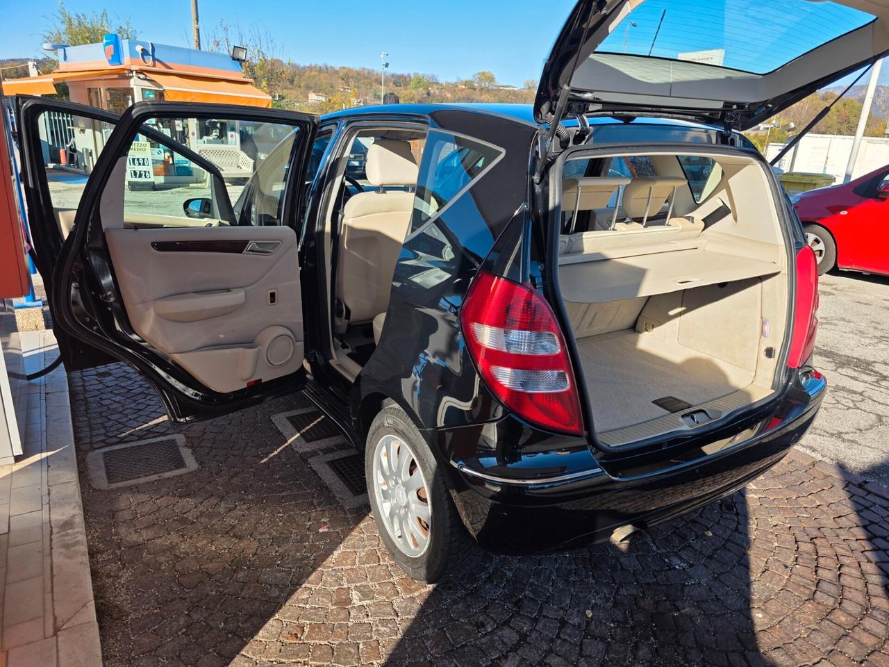 Mercedes-benz A 150 Elegance con 146.000km Neopatentati ok