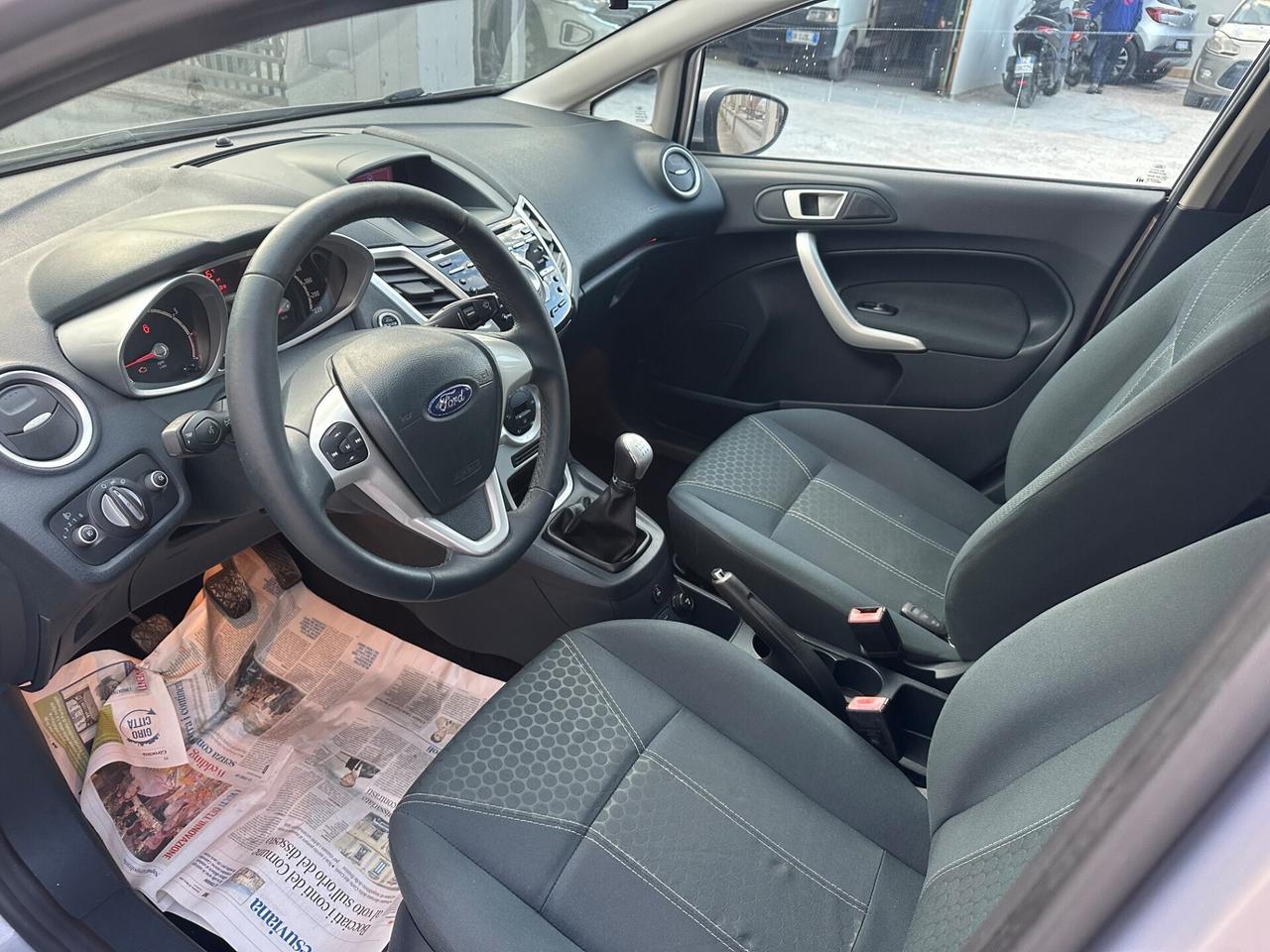 Ford Fiesta 1.2 Gpl 82 Cv Titanium 2012