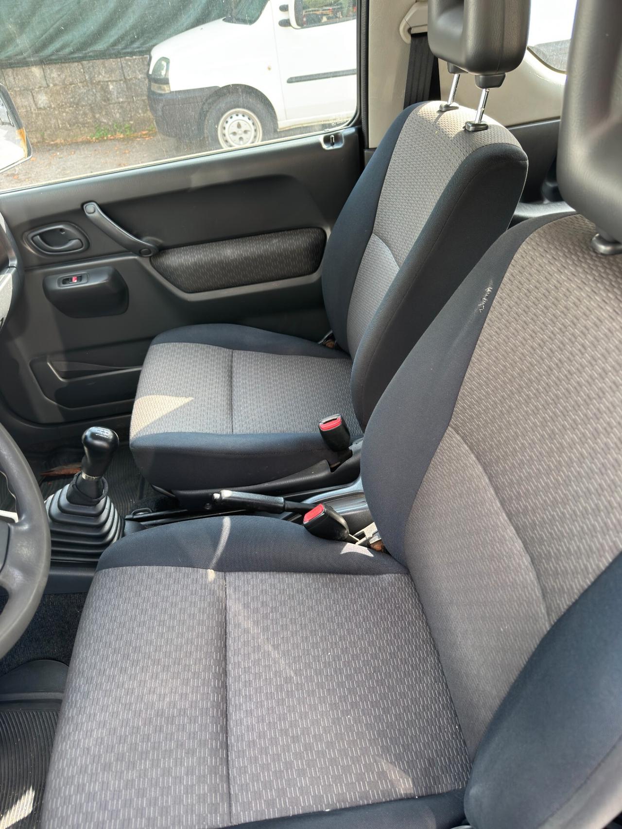Suzuki Jimny 1.3i 16V cat 4WD JLX Più
