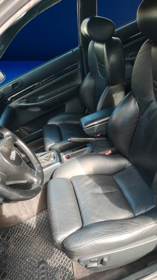 AUDI A4 1ª serie RS4 2.7 V6 cat Avant