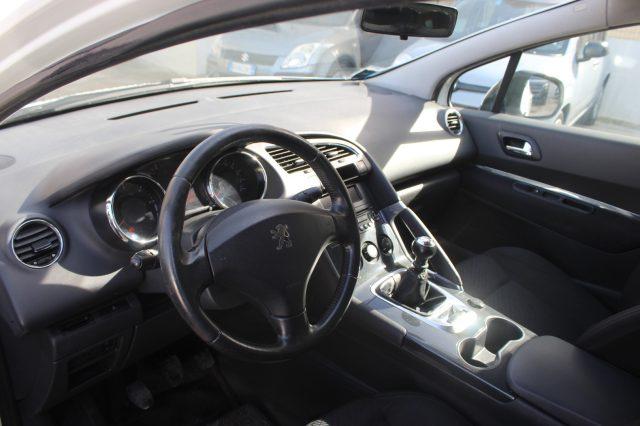 PEUGEOT 3008 1.6 HDi 110CV Business