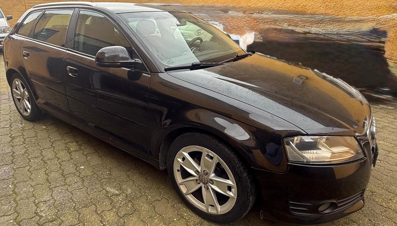 Audi A3 SPB 1.6 TDI 105 CV CR Ambition
