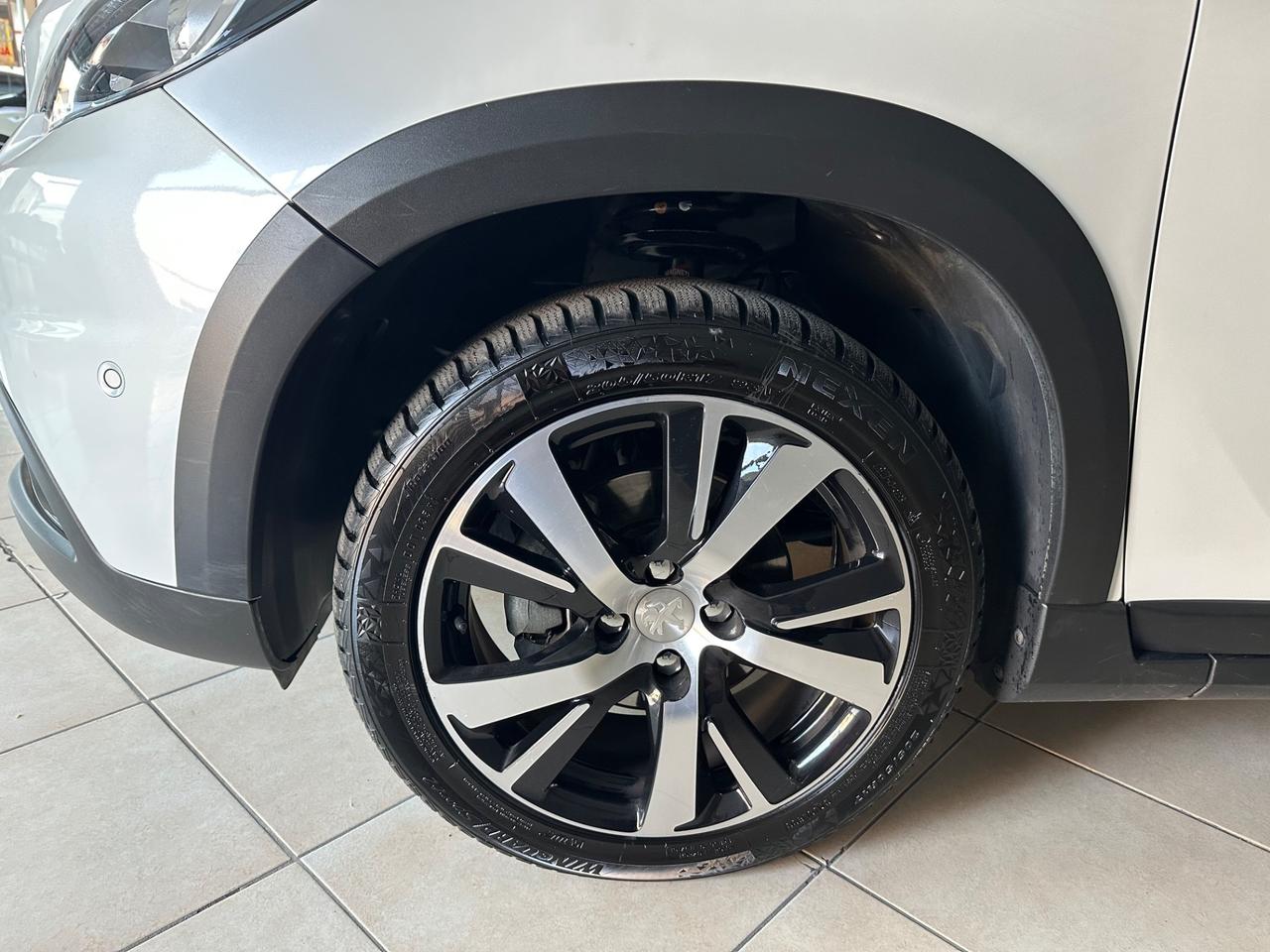 Peugeot 2008 BlueHDi 120 S&S Black Matt