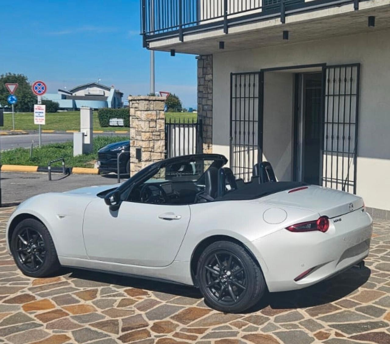 Mazda MX-5 1.5 SPORT-LINE