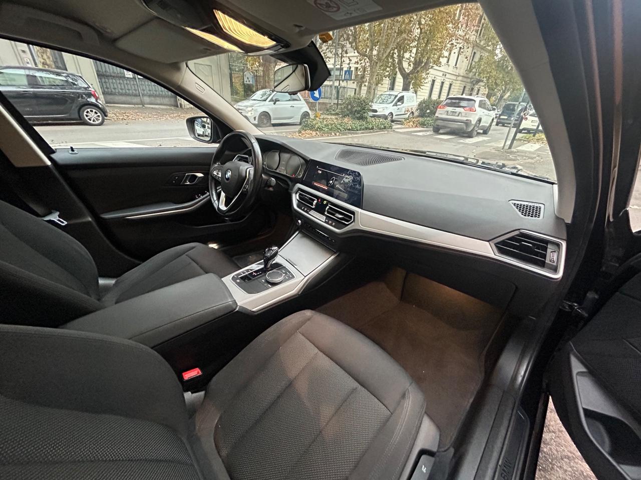 Bmw 316d MHEV 48V Advantage SERVICE | 99.000KM!!!