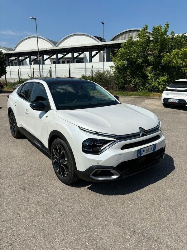 Citroën e-C4 X motore elettrico 100kW Shine (136 CV)