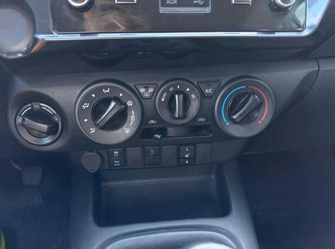 Toyota Hilux 2.4 D-4D 4WD 4 porte Double Cab Comfort