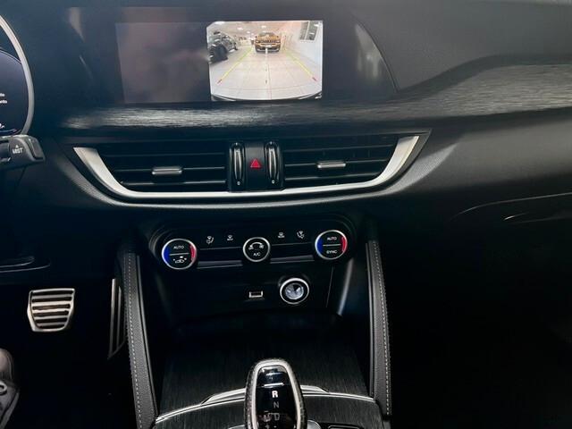 Alfa Romeo Stelvio 2.2 Turbodiesel 160 CV AT8 RWD Super