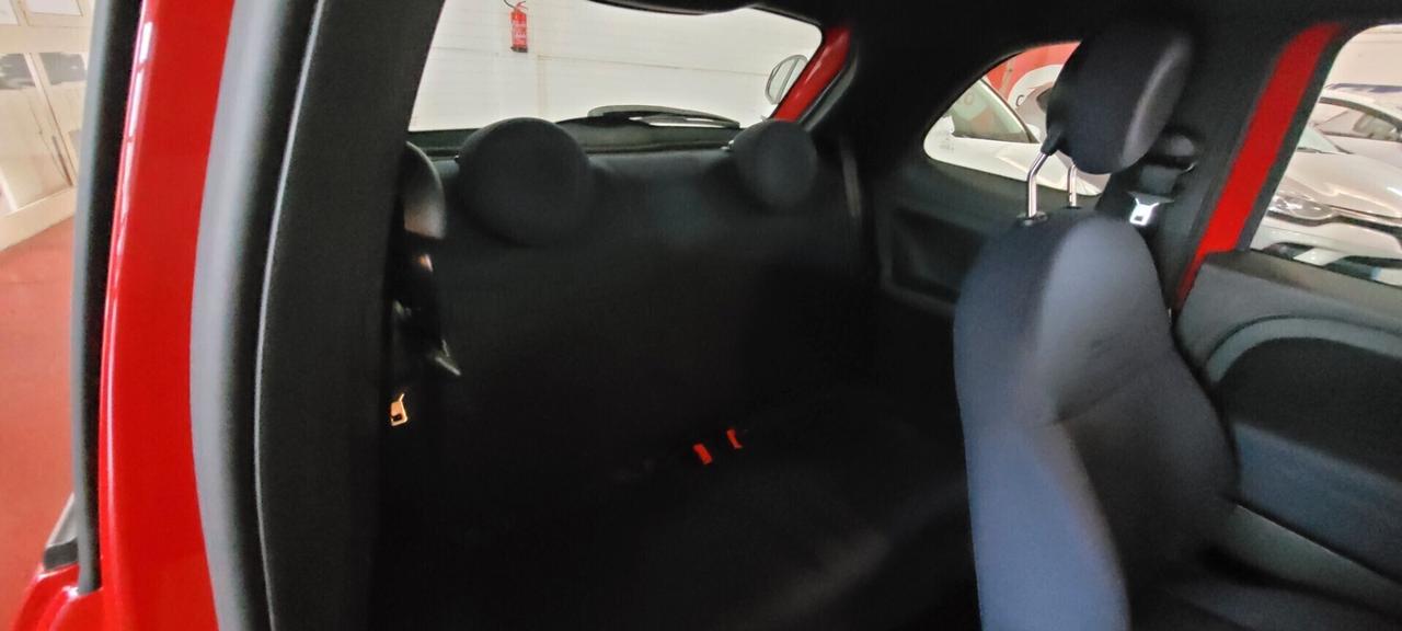 Fiat 500 1.0 Hybrid Red