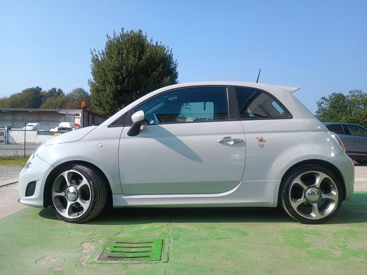 Abarth 595 1.4 160CV ESSESE