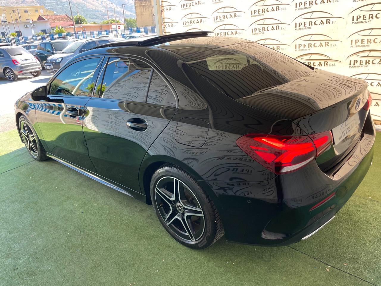 Mercedes-benz A 180 d Premium AMG Mod Sedan
