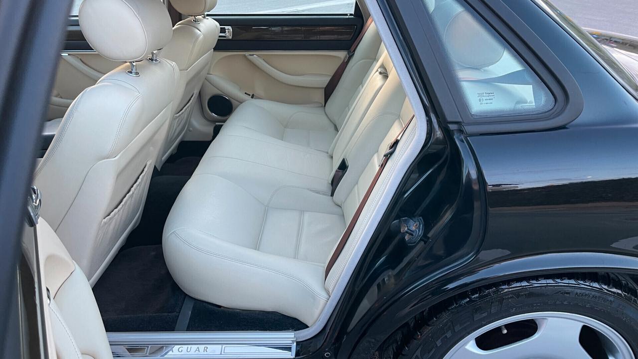 Jaguar XJR 4.0 325 cv con tetto apribile 1996 full