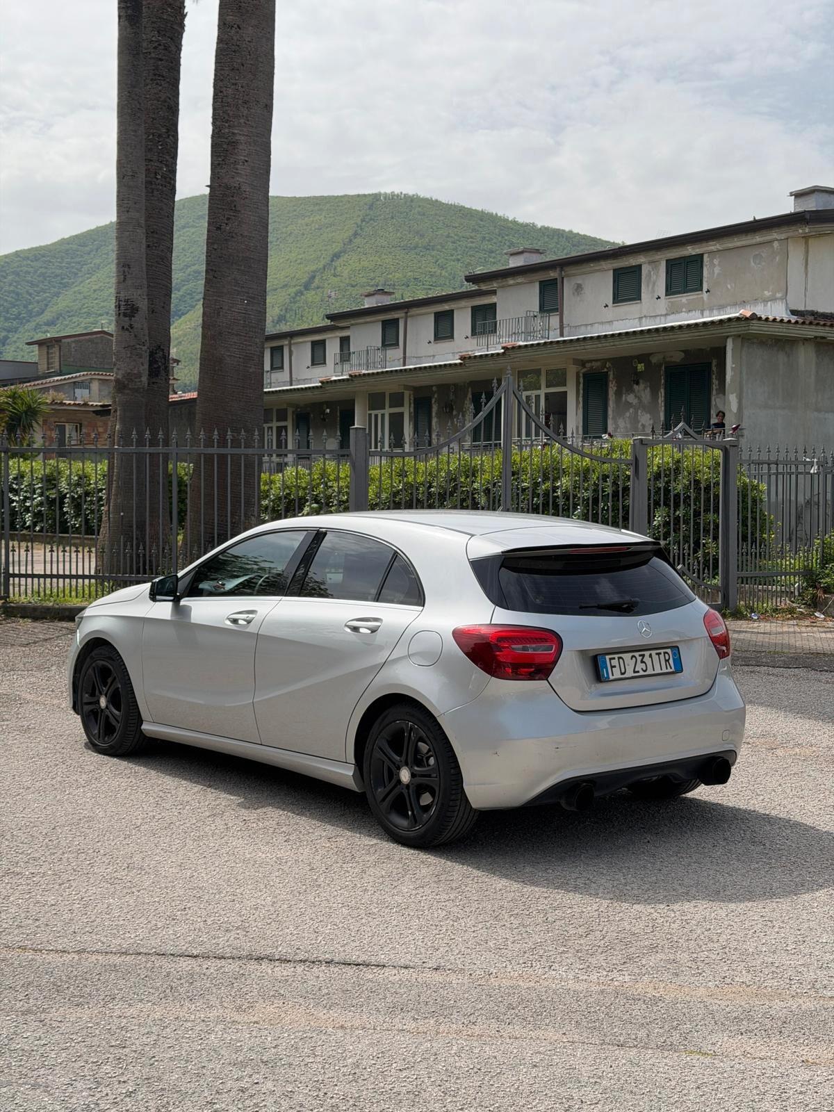 Mercedes-benz A 180D Business 2016