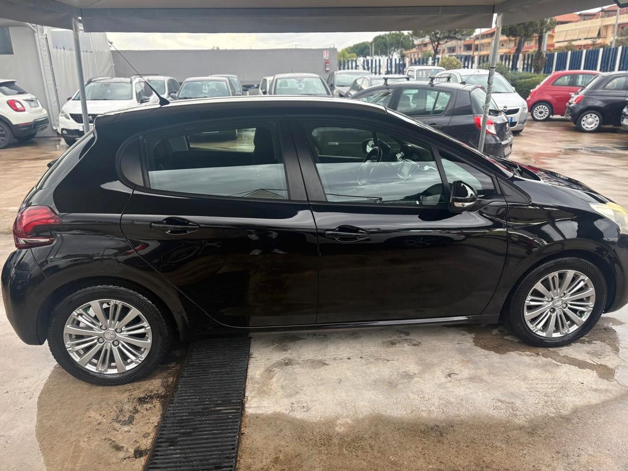 Peugeot 208 BlueHDi 75 5 porte Allure