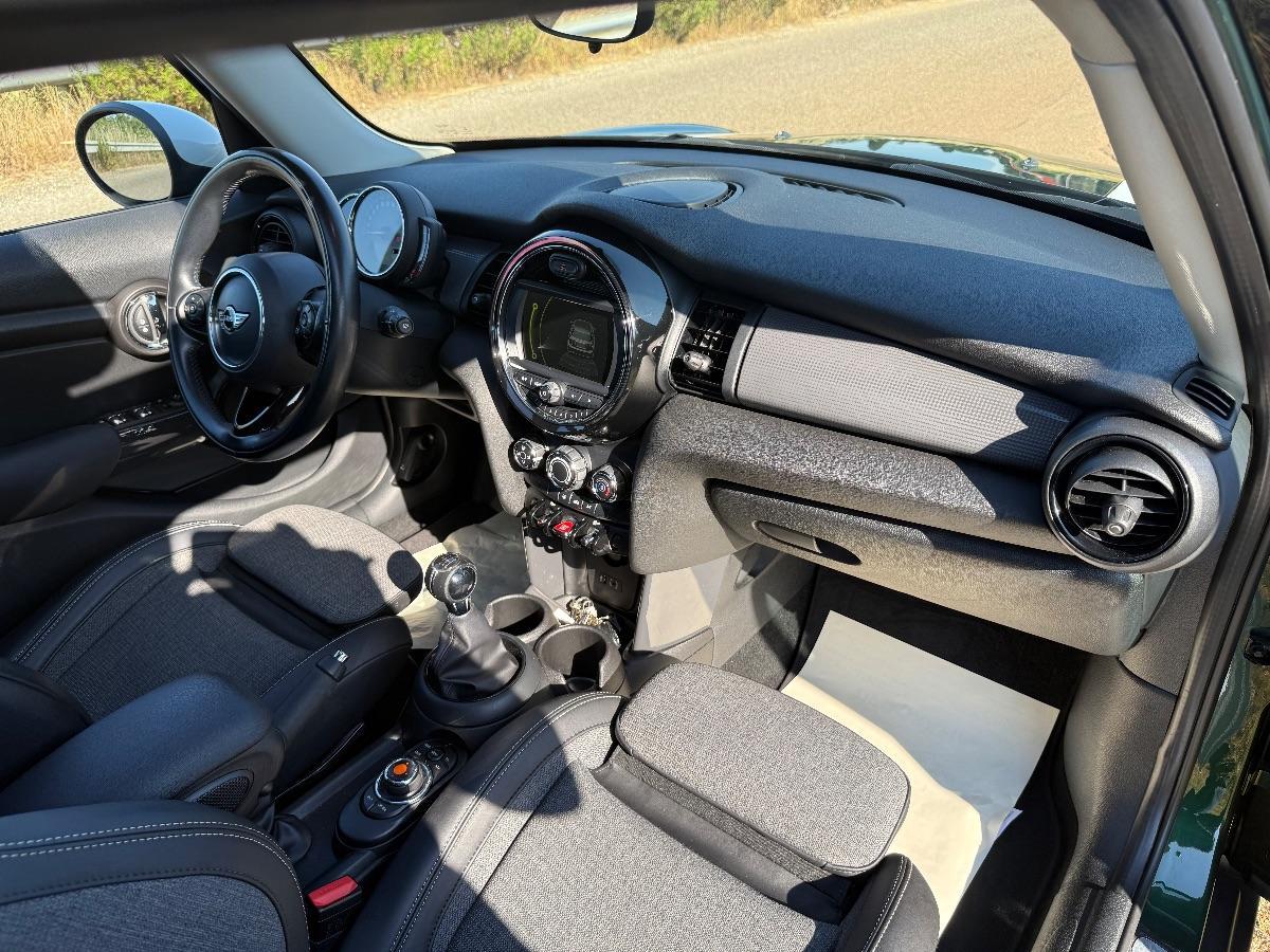 MINI 1.5 COOPER D BOSTON SEVEN 5 Porte; Tetto Apribile Elettricamente;