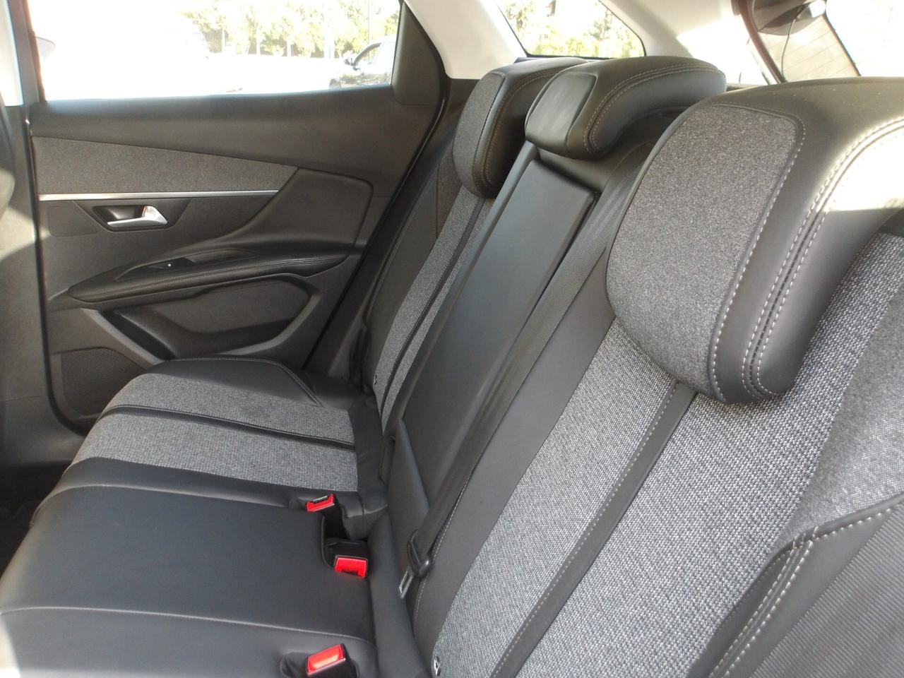 PEUGEOT 3008 1.6 TDI-GT LINE-AUTO