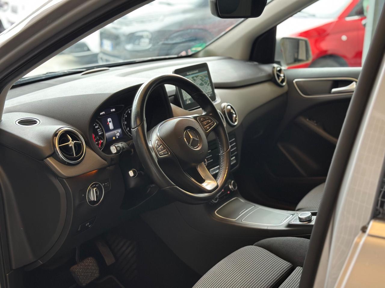 Mercedes-benz B 180 Sport/Automatic