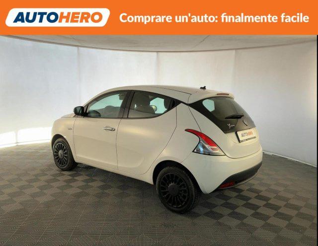LANCIA Ypsilon 1.0 FireFly 5 porte S&S Hybrid Ecochic Silver
