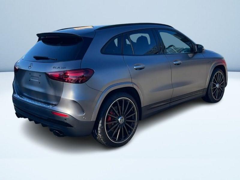 Mercedes-Benz GLA 35 AMG Line Premium