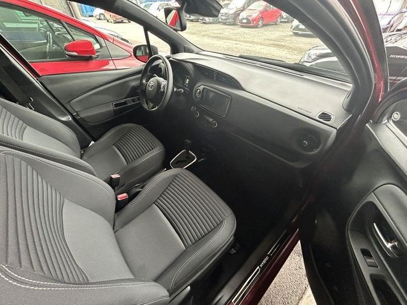 Toyota Yaris Yaris 1.5 Hybrid 5 porte Trend "Red Edition"