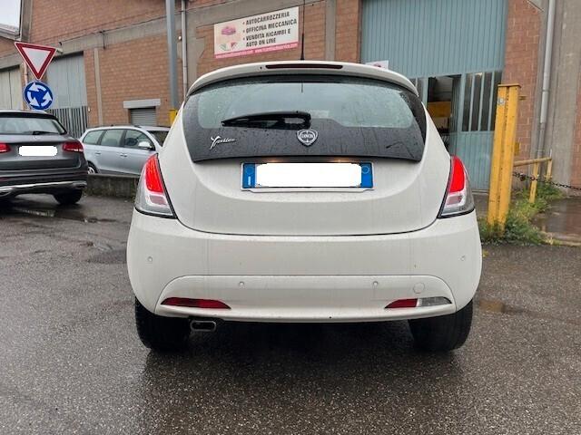 Lancia Ypsilon 1.2 69 CV 5 porte GPL Ecochic Gold