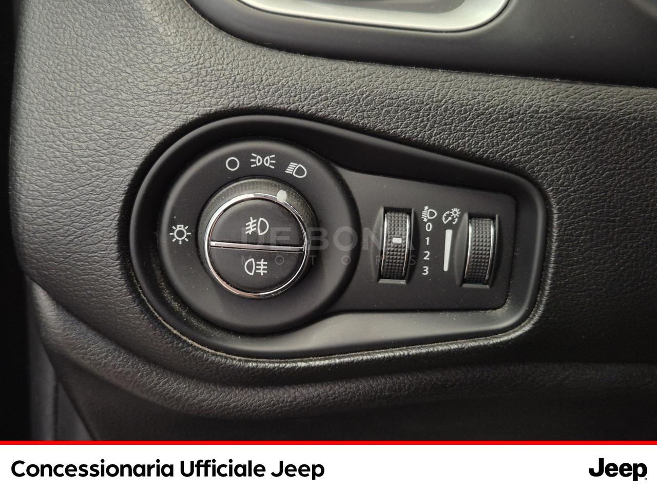 Jeep Renegade 1.4 tjt longitude fwd 120cv gpl my18