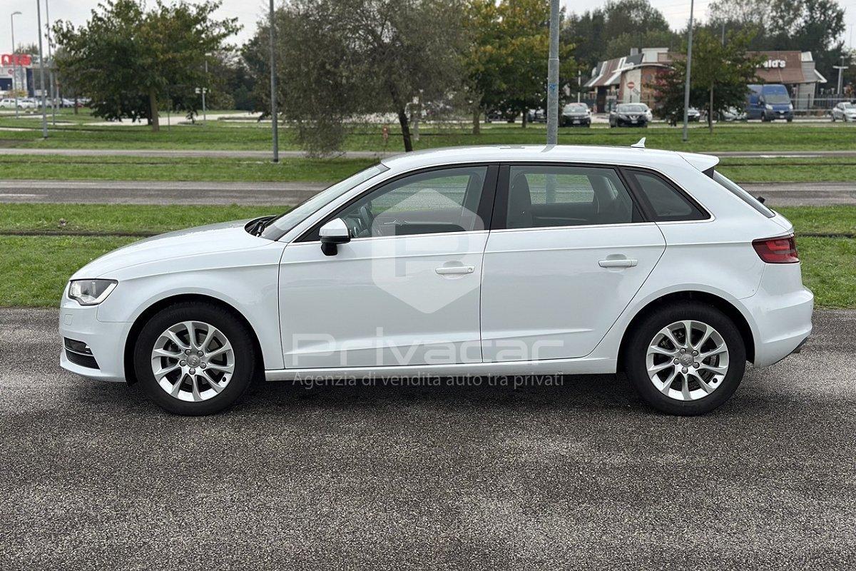 AUDI A3 SPB 1.6 TDI clean diesel Attraction