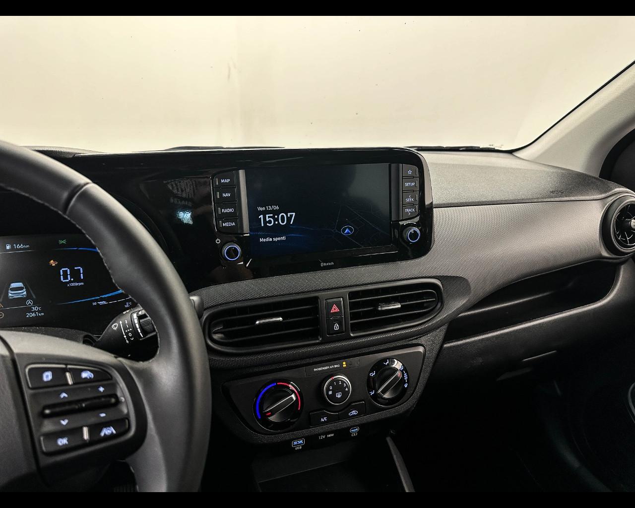 HYUNDAI I10 PE MY25 5P 1.0 MT CONNECTLINE