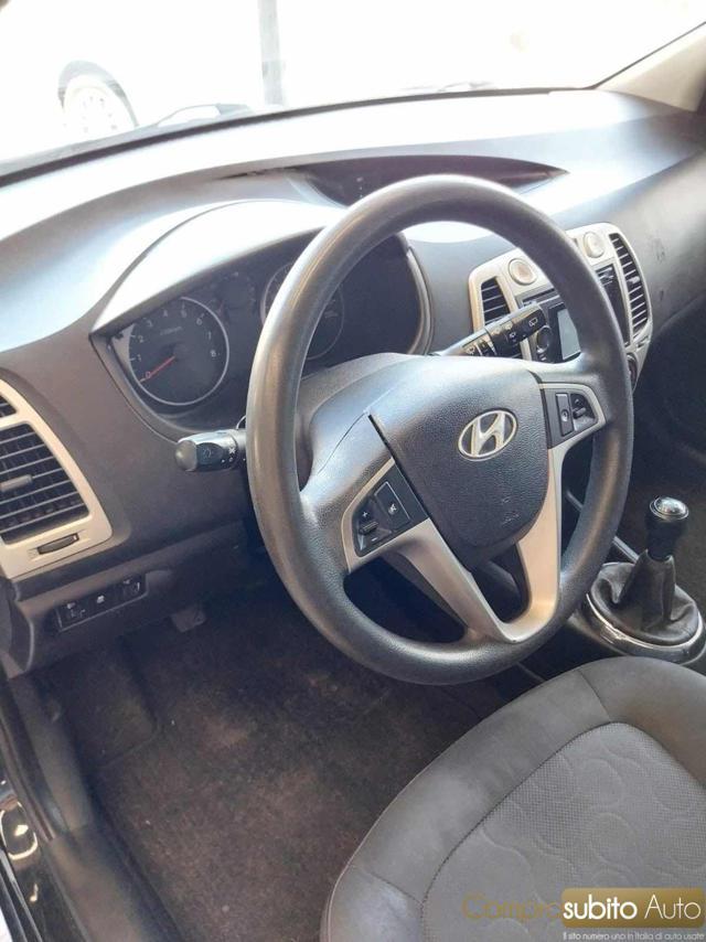 HYUNDAI i20 1.2 5p. Classic (Garanzia 12 Mesi)