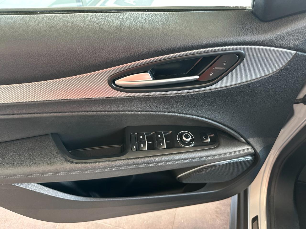 Alfa Romeo Stelvio 2.2 t Sprint Q4 190cv auto