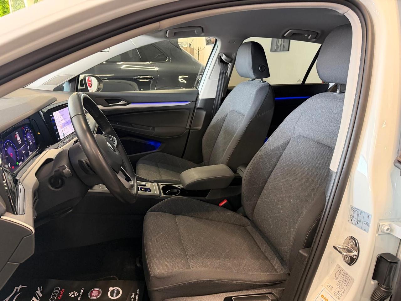 VOLKSWAGEN GOLF VIII STYLE 2.0 TDI 115CV CARPLAY OK NEOPATENTATI ANNO 2022