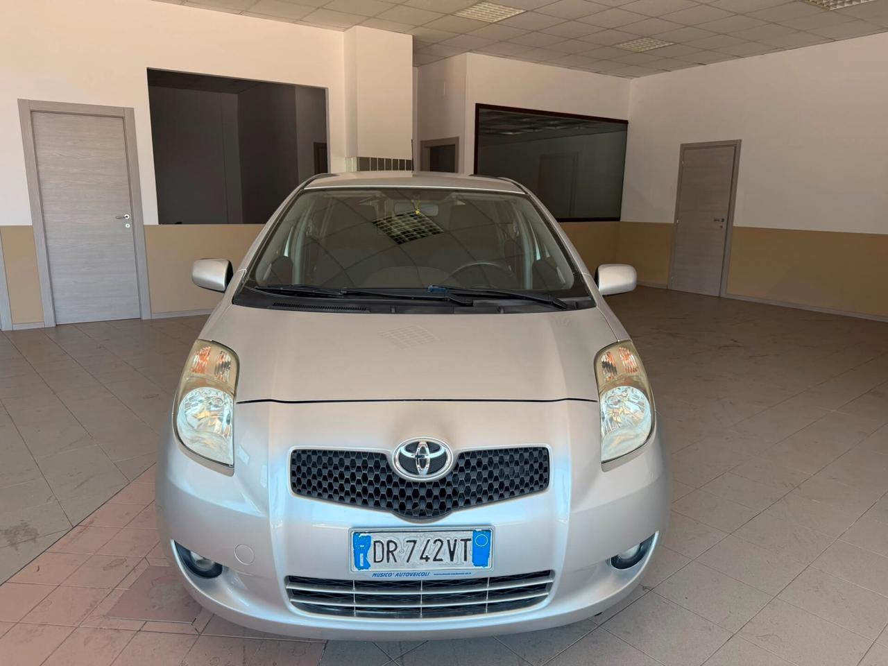 Toyota Yaris 1.4 D-4D 5 porte Sol
