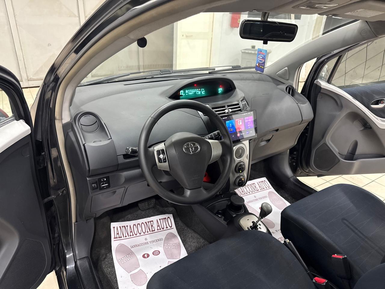 Toyota Yaris 1.3 automatica full optional