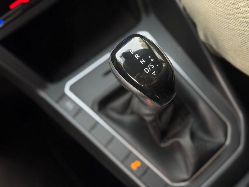 Volkswagen Taigo 1.0 TSI 110 CV DSG R-Line