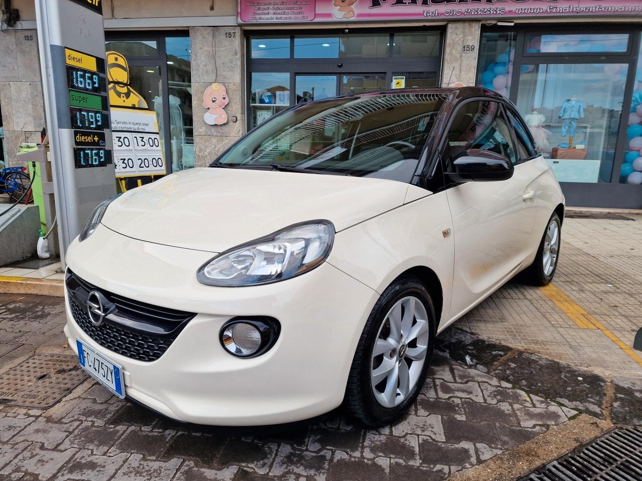 Opel Adam 1.4 87 CV GPL Tech Unlimited