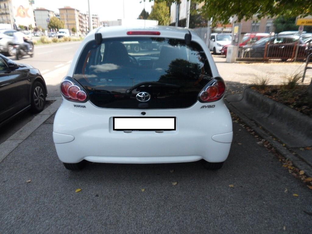 Toyota Aygo 1.0 12V VVT-i 3 porte Active Connect