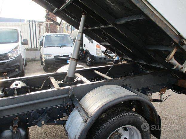 Iveco Daily 35C11 2.3 110 E4 RIBALTABILE TRILATERA
