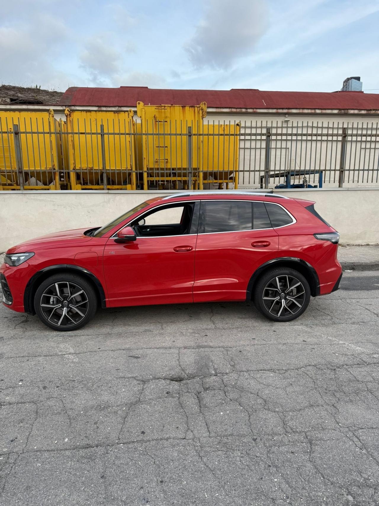 Volkswagen Tiguan 1.5 TSI eHybrid DSG R-Line Plus