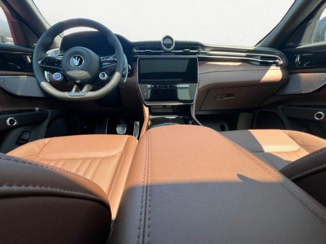 MASERATI Grecale MY25 MHEV 330 CV AWD Modena