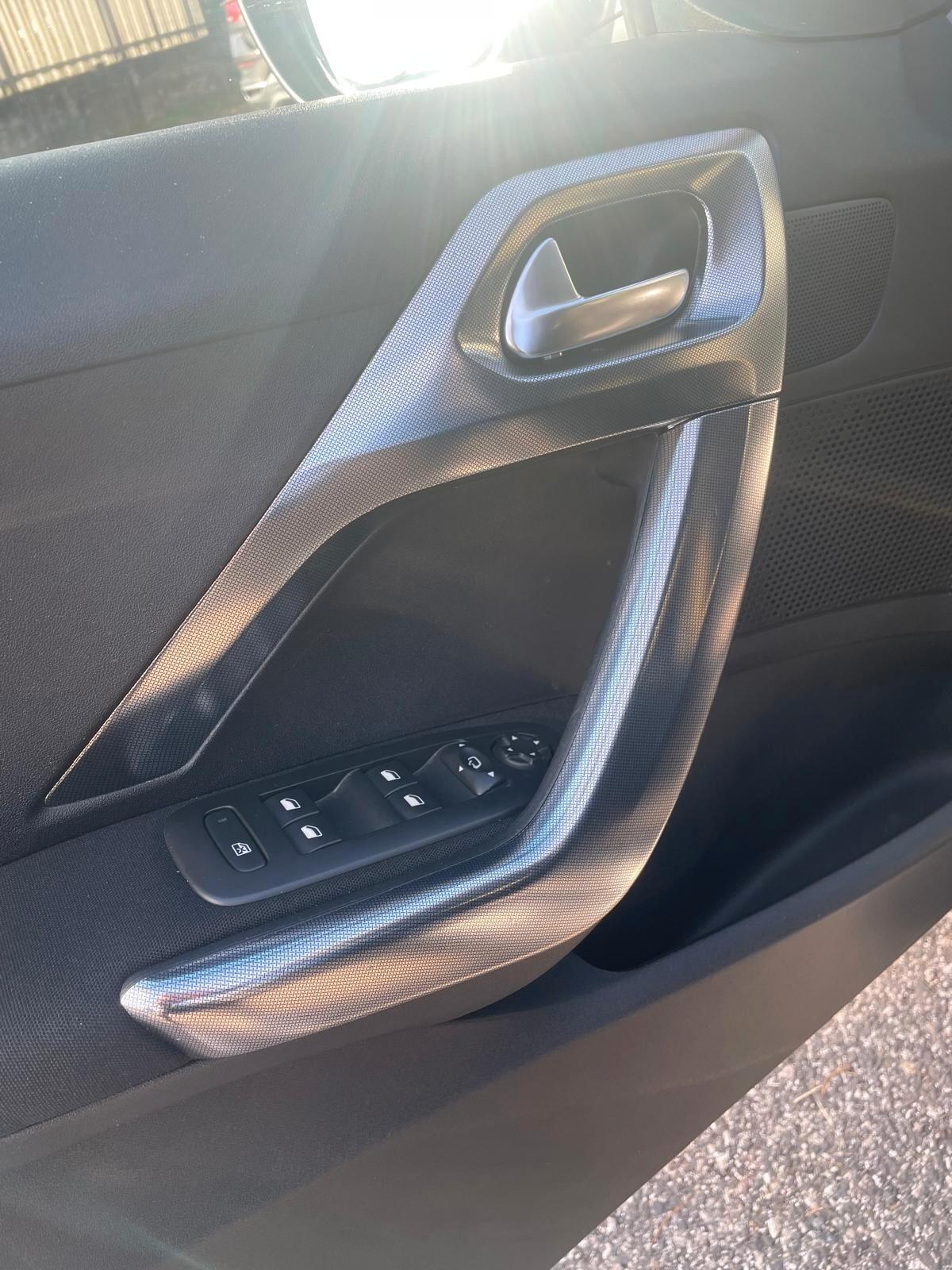 Peugeot 2008 BlueHDi 120 Allure