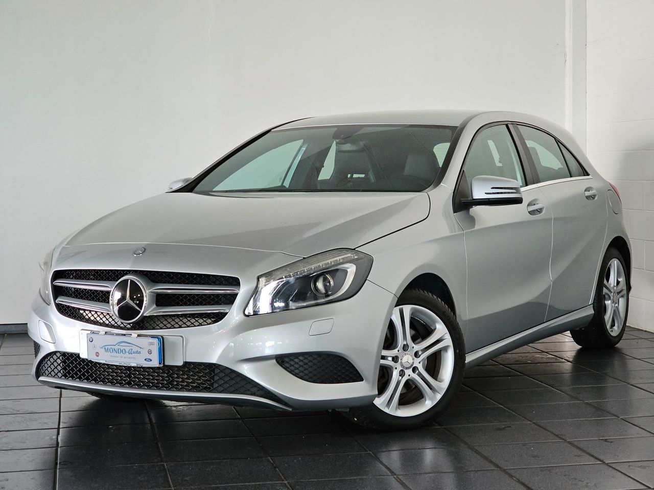 MERCEDES A 200 d 136CV AUTOMATIC SPORT - 2014