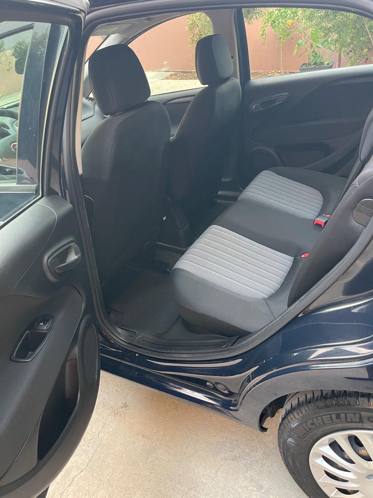 Fiat Punto 1.3 MJT II S&S 95 CV 5 porte Street