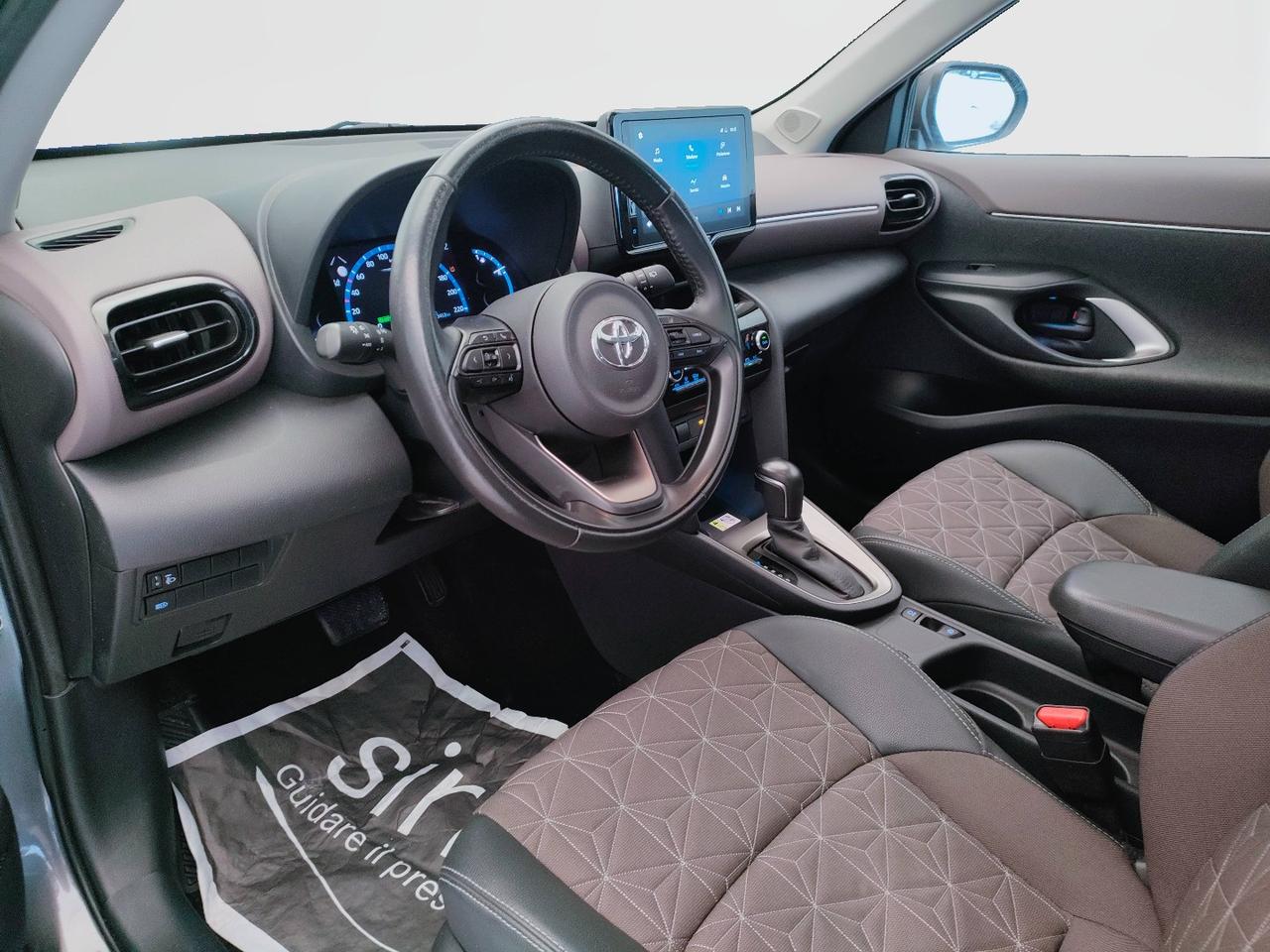 TOYOTA Yaris Cross - Yaris Cross 1.5h Lounge fwd 116cv e-cvt