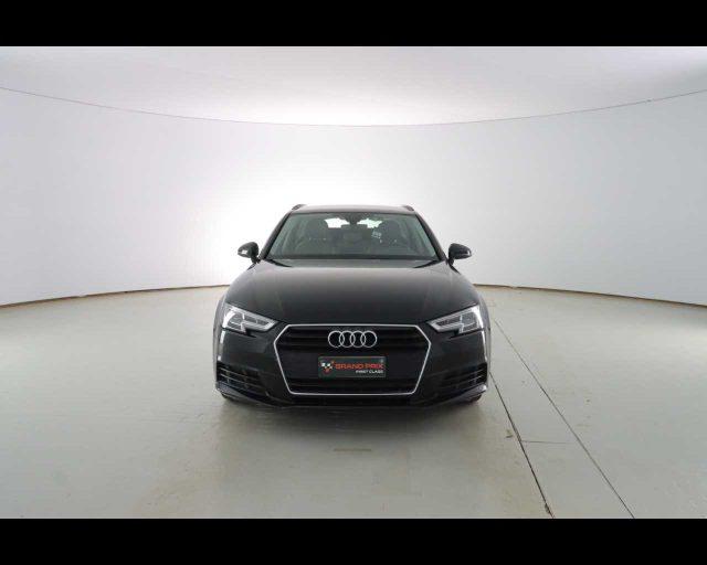 AUDI A4 Avant 30 TDI S tronic Business