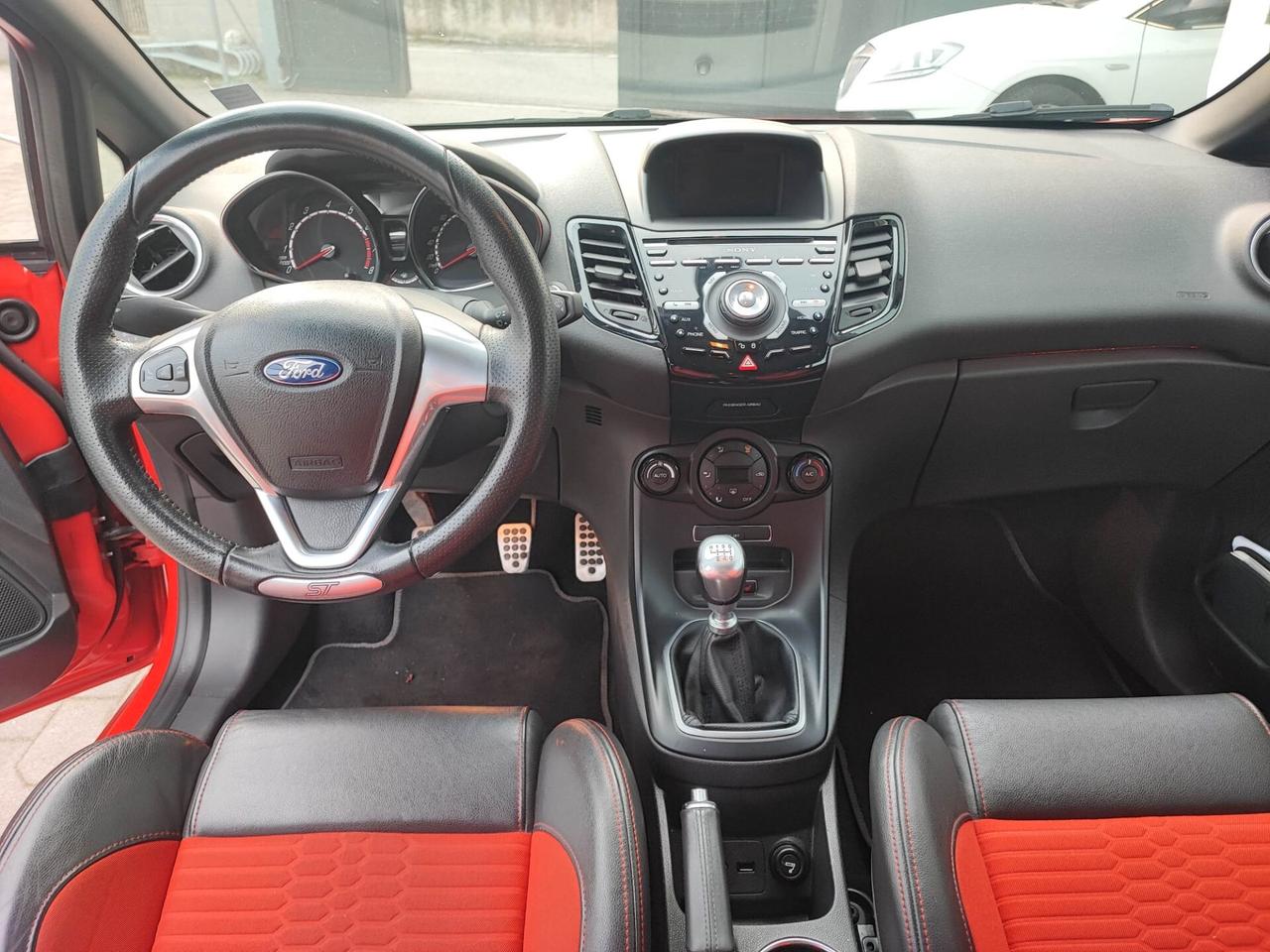 Ford Fiesta 1.6 182CV 3 porte ST
