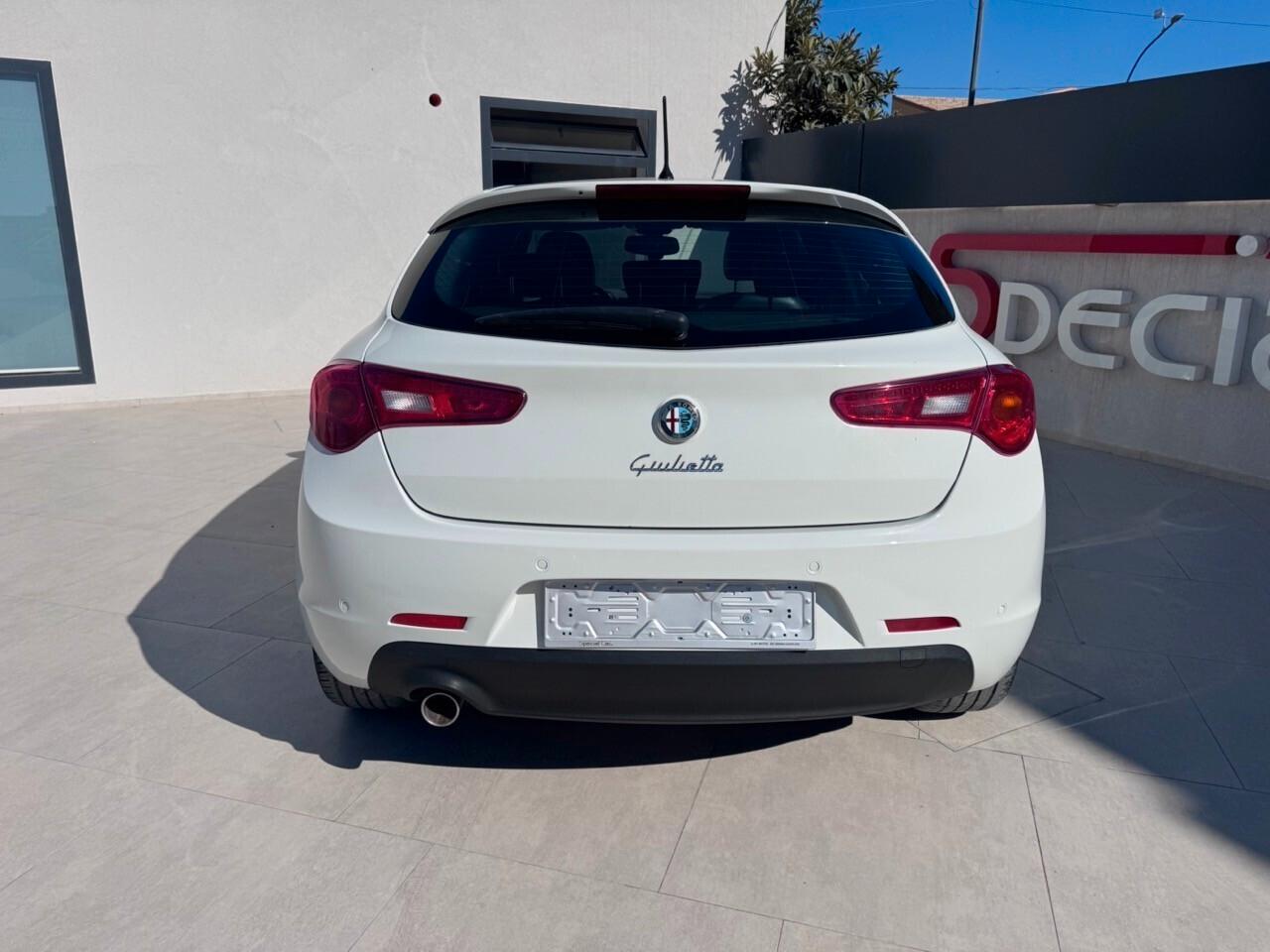 Alfa Romeo Giulietta 1.6 JTDm-2 105 CV Distinctive