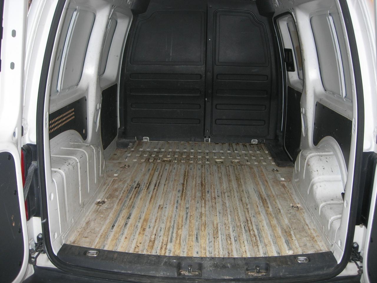 Volkswagen Caddy 2.0 TDI 102 CV Tech Maxi